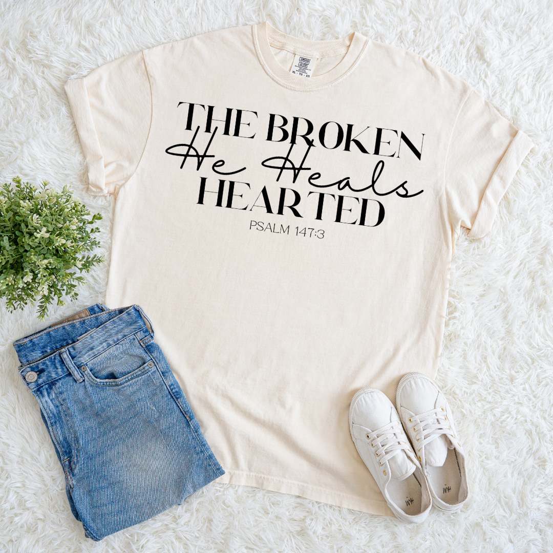 He Heals The Broken Hearted T-shirt