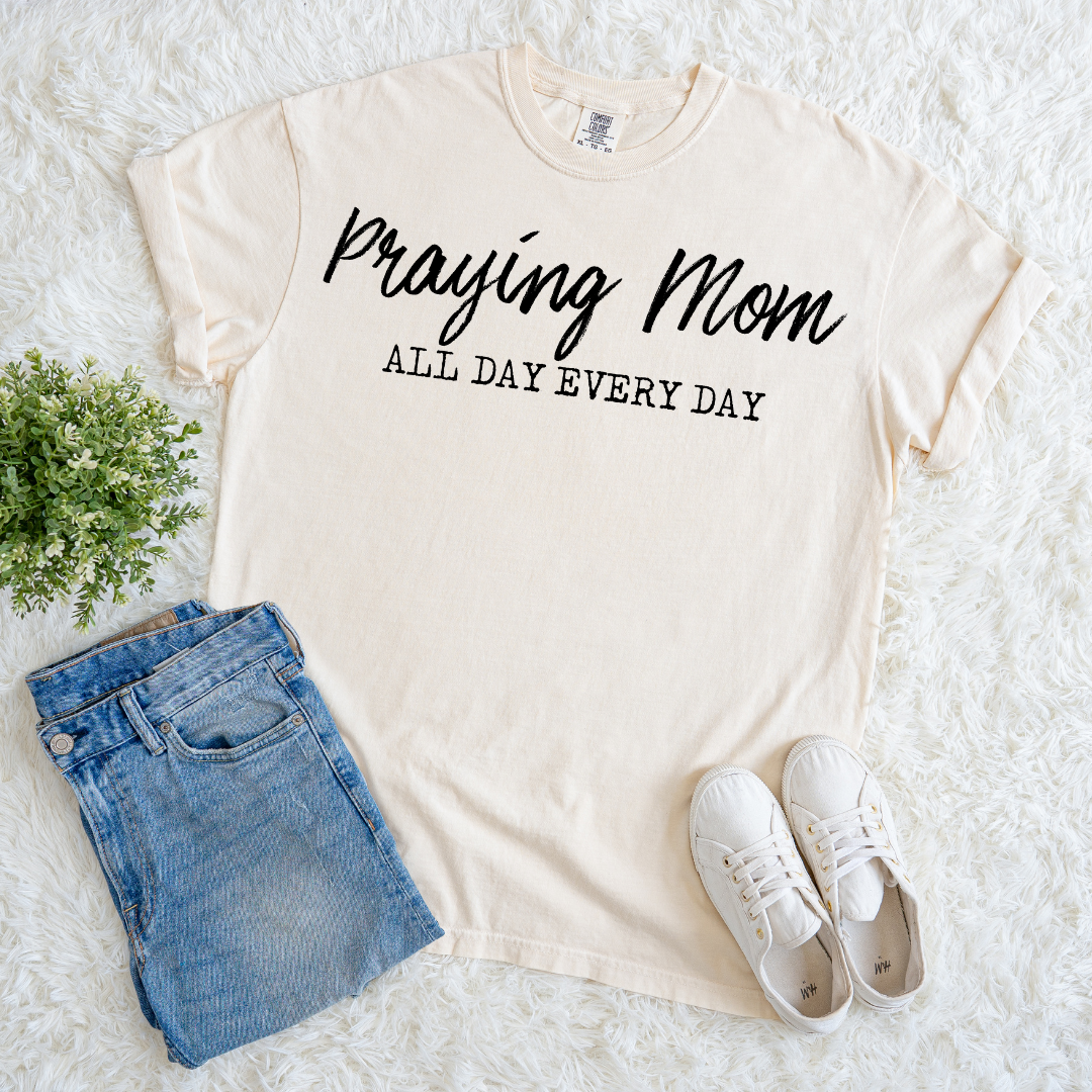 Praying Mom T-shirt