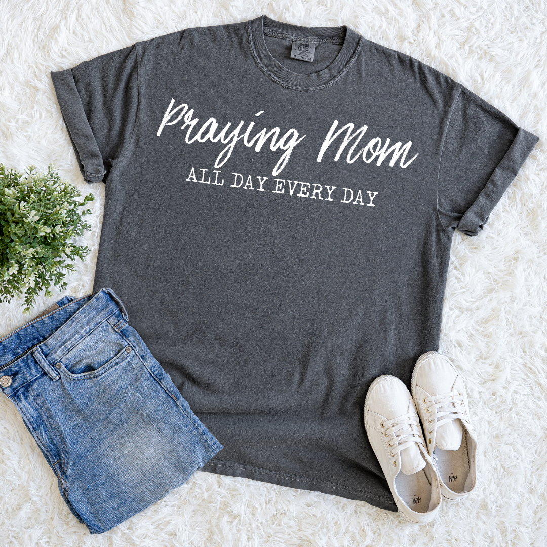 Praying Mom T-shirt